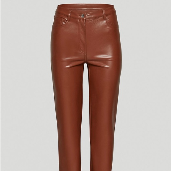 Wilfred Pants - Melina Pant
High-waisted, Vegan Leather pants, regular length